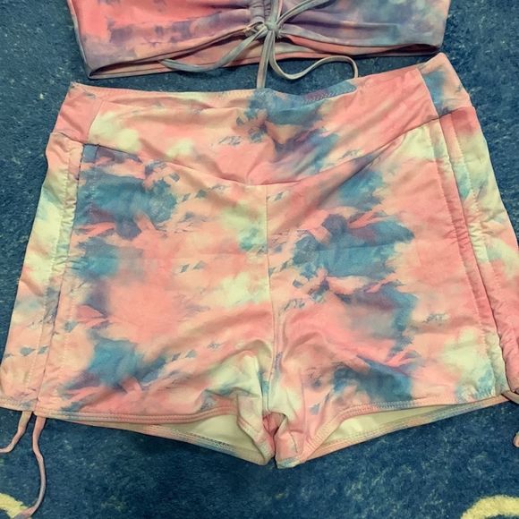 ⭐️Zaful 2-piece Swimming Suit Short Sleeve Tops+High Waist Bottom⭐️ - Picture 3 of 8